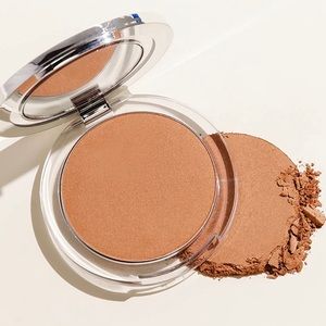 PÜr Skin- Perfecting Powder Mineral Glow Illuminating Bronzer
